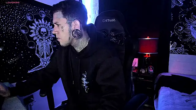 Snapshot of josh__ackerman chatting on March 3, 2025, 12:58 pm josh ackerman online show from March 3, 2025, 12:58 pm