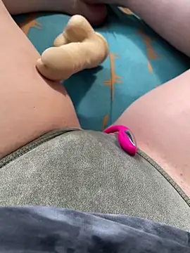 Snapshot of katcclovea chatting on March 5, 2026, 6:31 am katcclovea online show from March 5, 2026, 6:31 am