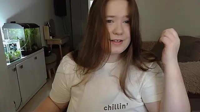 remirann  online show from February 15, 2025, 10:33 am