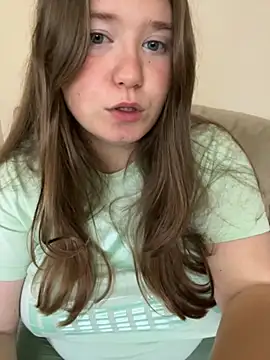 remirann  online show from September 11, 2025, 3:56 pm