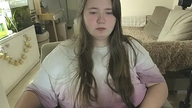 remirann  online show from January 5, 2026, 7:39 pm