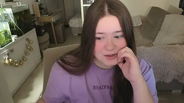 remirann  online show from March 7, 2026, 2:03 pm