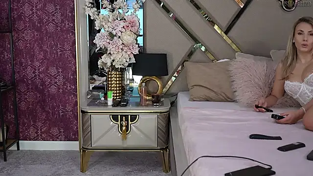 MishaBrizo online show from December 11, 2024, 10:16 pm