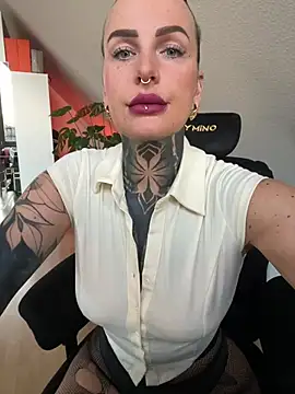 InkedBiitch online show from February 27, 2026, 6:46 am
