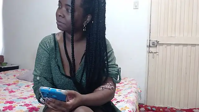 hot and naughty latin online show from November 7, 2025, 11:54 am