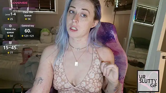 ursluttygf online show from May 26, 2026, 3:08 pm