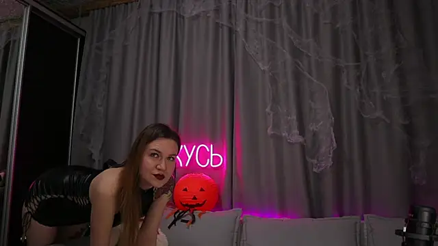 Snapshot of _LadyMargo_ chatting on October 27, 2025, 11:41 pm  LadyMargo  online show from October 27, 2025, 11:41 pm