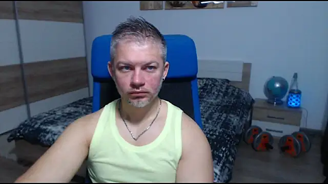 Snapshot of RobbyShawz chatting on October 31, 2025, 5:52 am RobbyShawz online show from October 31, 2025, 5:52 am