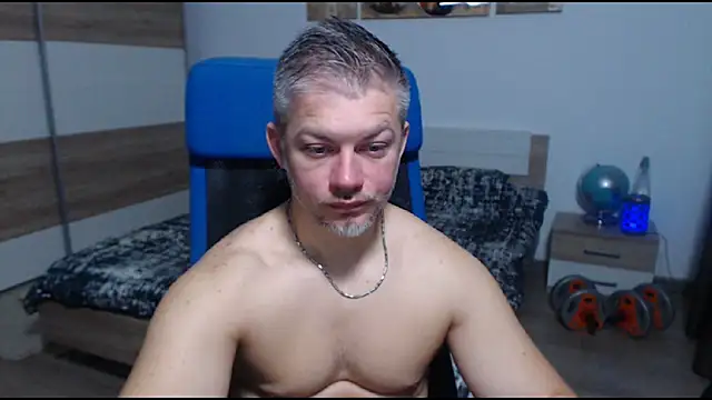 Snapshot of RobbyShawz chatting on November 3, 2025, 5:20 am RobbyShawz online show from November 3, 2025, 5:20 am