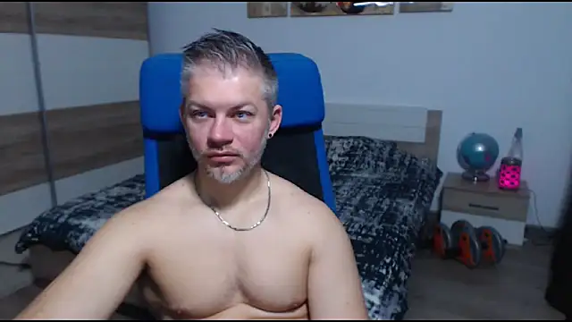 Snapshot of RobbyShawz chatting on November 8, 2025, 5:51 am RobbyShawz online show from November 8, 2025, 5:51 am