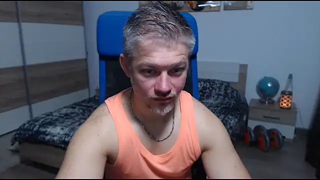 Snapshot of RobbyShawz chatting on November 10, 2025, 6:45 am RobbyShawz online show from November 10, 2025, 6:45 am