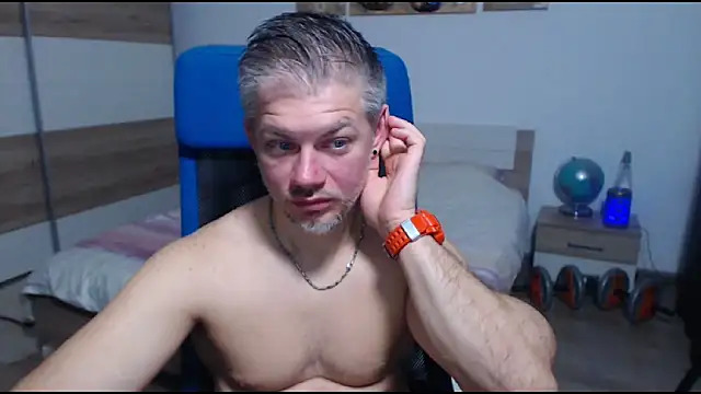 Snapshot of RobbyShawz chatting on November 28, 2025, 5:43 am RobbyShawz online show from November 28, 2025, 5:43 am