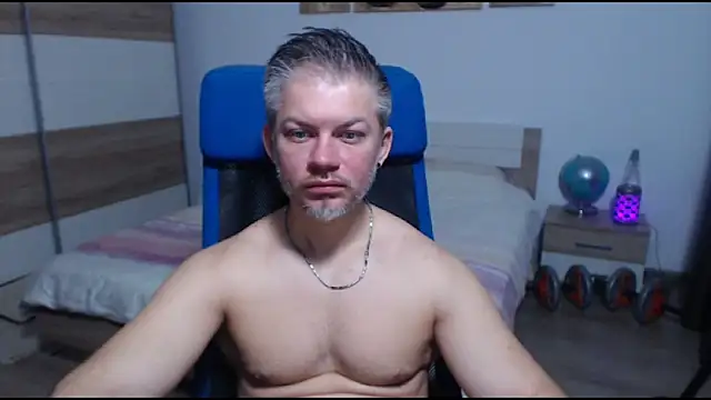 Snapshot of RobbyShawz chatting on December 1, 2025, 7:24 am RobbyShawz online show from December 1, 2025, 7:24 am