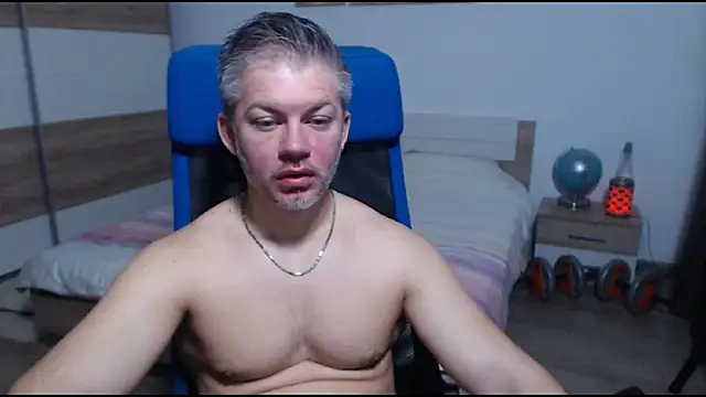 Snapshot of RobbyShawz chatting on December 2, 2025, 5:24 am RobbyShawz online show from December 2, 2025, 5:24 am