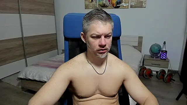 Snapshot of RobbyShawz chatting on February 2, 2026, 5:17 am RobbyShawz online show from February 2, 2026, 5:17 am