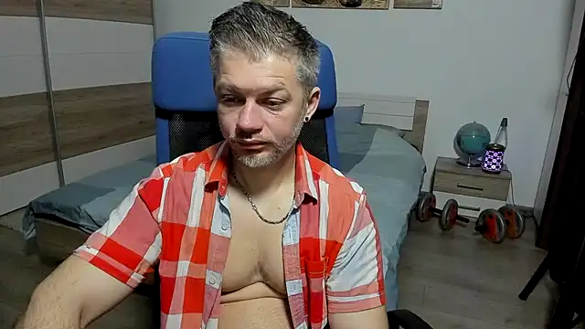 Snapshot of RobbyShawz chatting on April 3, 2026, 4:43 am RobbyShawz online show from April 3, 2026, 4:43 am