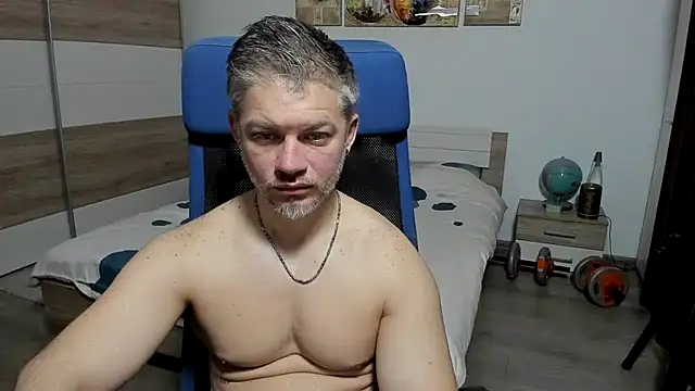 Snapshot of RobbyShawz chatting on April 12, 2026, 5:23 am RobbyShawz online show from April 12, 2026, 5:23 am