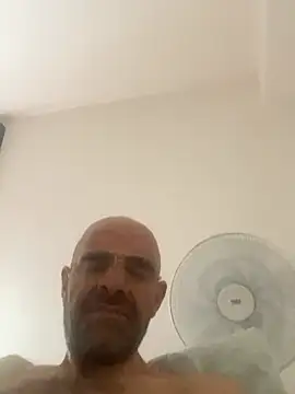 slim1976006 online show from July 13, 2026, 2:20 pm