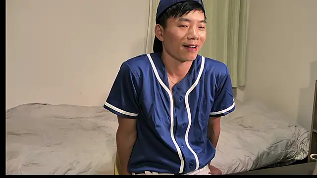 asiahot liam online show from November 9, 2025, 7:50 am