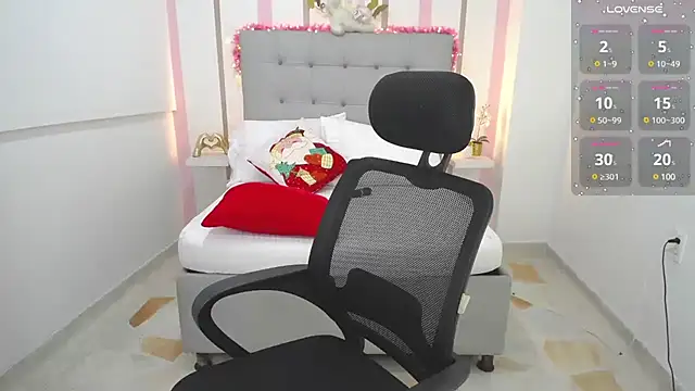 Snapshot of Anthonela_love_ chatting on December 16, 2024, 9:31 pm Anthonela love online show from December 16, 2024, 9:31 pm