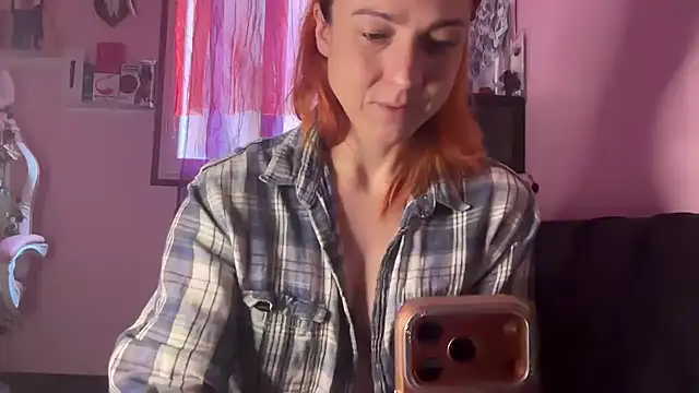 Nikky Divine online show from February 14, 2026, 8:22 am