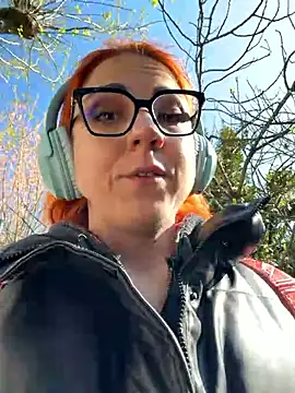 Nikky Divine online show from March 25, 2026, 8:31 am