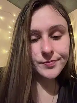 Emma just online show from March 18, 2025, 10:15 pm