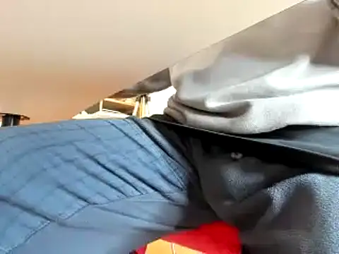 leccaleccafiga online show from February 24, 2025, 8:25 pm