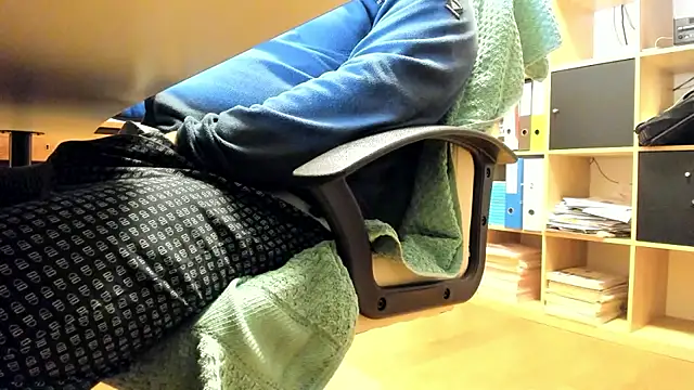 leccaleccafiga online show from January 13, 2026, 9:20 pm