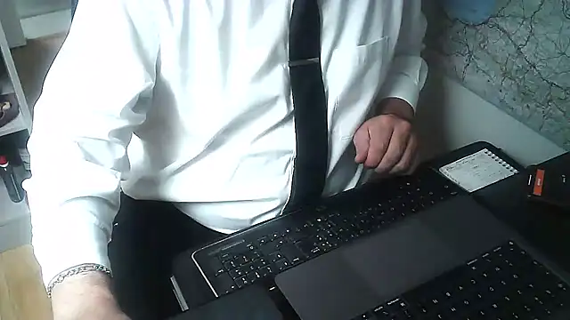 DUDURAxh online show from February 24, 2025, 2:26 pm