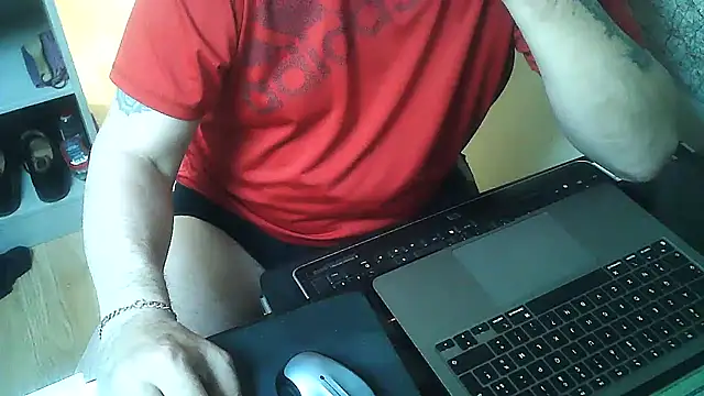 Snapshot of DUDURA@xh chatting on March 18, 2026, 3:04 pm DUDURAxh online show from March 18, 2026, 3:04 pm