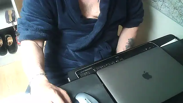 Snapshot of DUDURA@xh chatting on March 22, 2026, 10:29 am DUDURAxh online show from March 22, 2026, 10:29 am