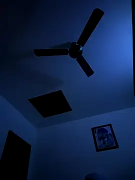 luciferdxm5 online show from December 23, 2025, 4:21 am