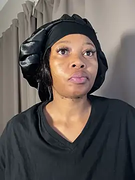 cherrybabe76 online show from March 17, 2025, 6:29 am