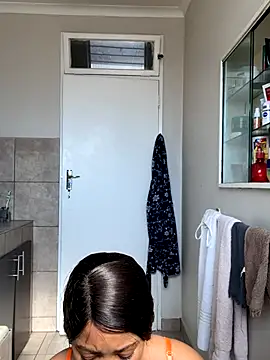 cherrybabe76 online show from October 26, 2025, 6:19 am