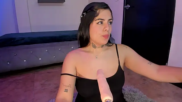 Snapshot of Catalinaa_martinez chatting on February 11, 2025, 10:28 pm Catalinaa martinez online show from February 11, 2025, 10:28 pm