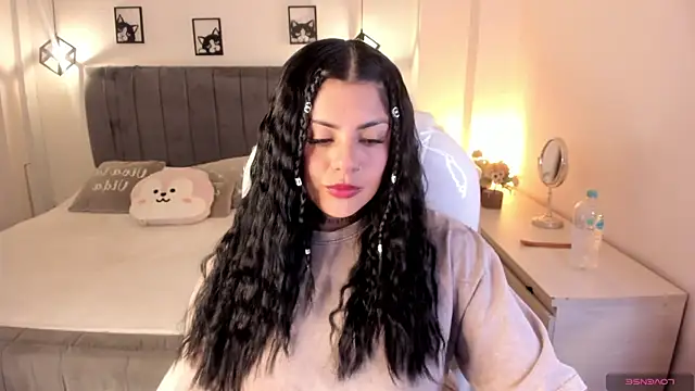 Snapshot of Catalinaa_martinez chatting on September 18, 2025, 2:57 am Catalinaa martinez online show from September 18, 2025, 2:57 am