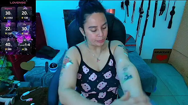 elektra 32 online show from March 18, 2025, 1:20 pm