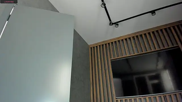 Kimmy sunn online show from April 18, 2026, 6:45 pm