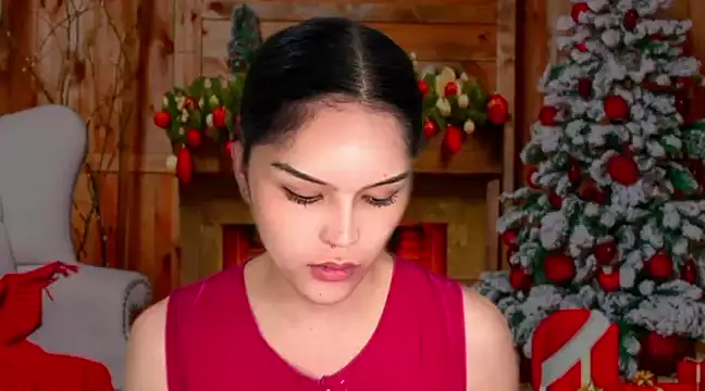 Snapshot of ellestellar chatting on December 14, 2024, 1:06 am ellestellar online show from December 14, 2024, 1:06 am