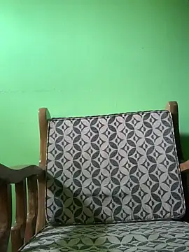 Black 8inch Jordi online show from April 19, 2026, 7:40 am