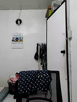 MissKitty31 online show from January 22, 2025, 2:04 am