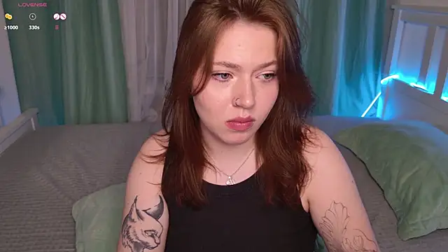 Snapshot of Evahadson chatting on March 9, 2025, 11:03 pm Evahadson online show from March 9, 2025, 11:03 pm