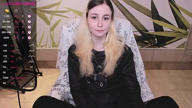 Snapshot of fleximona chatting on January 26, 2025, 9:40 am fleximona online show from January 26, 2025, 9:40 am