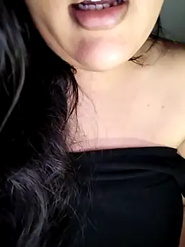 Annerae online show from April 4, 2026, 2:58 pm