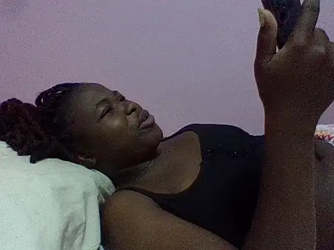 Snapshot of cute-marianna chatting on July 8, 2026, 4:28 am cute-marianna online show from July 8, 2026, 4:28 am