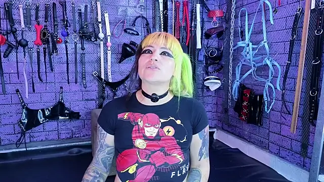Snapshot of PANDORANEZZ chatting on April 24, 2026, 3:42 am PANDORANEZZ online show from April 24, 2026, 3:42 am