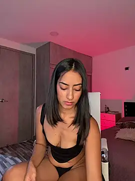 Snapshot of Brown_skin11 chatting on January 1, 2025, 6:06 pm Brown skin11 online show from January 1, 2025, 6:06 pm