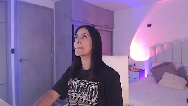 Snapshot of Brown_skin11 chatting on February 27, 2025, 7:37 pm Brown skin11 online show from February 27, 2025, 7:37 pm