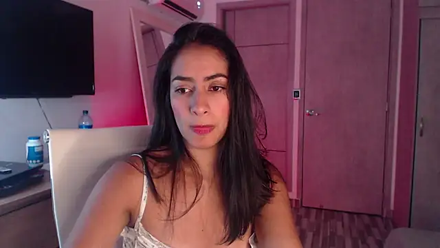 Snapshot of Brown_skin11 chatting on October 4, 2025, 11:25 pm Brown skin11 online show from October 4, 2025, 11:25 pm